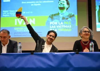 Encuesta CNC-Cambio reafirma liderazgo de Iván Cepeda