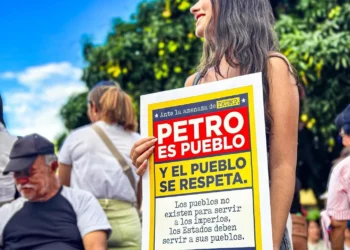 Masiva manifestación en Ibagué en respaldo a Petro