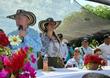 María José Gómez denuncia intimidaciones y responsabiliza a Álvaro Uribe