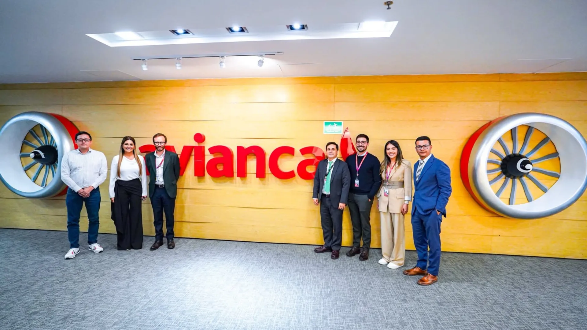 Tolima avanza en gestiones para fortalecer la conectividad aérea con Avianca