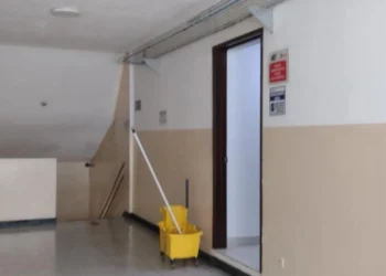 Denuncian mora salarial a personal de aseo judicial en Ibagué