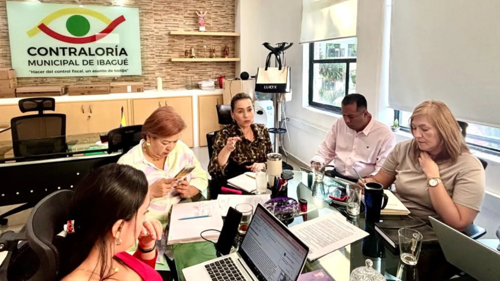 Contraloría de Ibagué acompaña elecciones de gobiernos estudiantiles este viernes