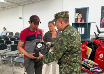Ejército y aliados impulsan mejoras educativas en zona rural de Planadas