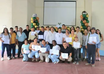 Cacaoteros de Alvarado reciben certificación del SENA