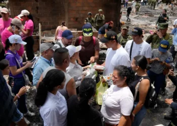 Incendio en Los Álamos deja 150 familias damnificadas en Ibagué