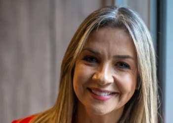 Vicky Dávila se retira de la política y regresa a la revista Semana