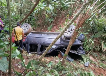 Camioneta cayó a un abismo en zona rural de Mariquita y dejó dos heridos