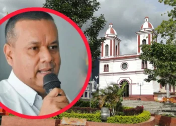 Polémica en San Antonio por presunto retiro de publicidad política de Iván Cepeda