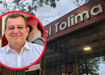 Méndez arrasó las urnas y serÔ el rector de la UT