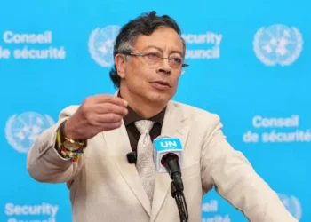 Polémica por orden de suspensión contra Petro sacude el escenario político