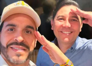 Andrés Hurtado se suma a la campaña presidencial de Abelardo De la Espriella