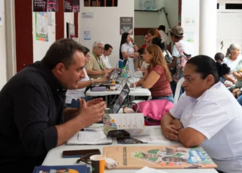 Unidad Solidaria impulsa la asociatividad durante la Tercera Mesa de Víctimas en Villarrica