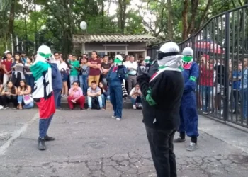 Radicarán proyecto «Ley Anticapuchos» para intervenir campus universitarios
