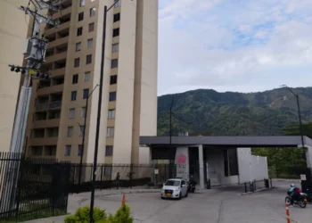Embargo desata crisis en conjunto Lotus y pone en jaque a más de 1.500 residentes