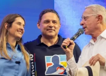 Honorio Henríquez asume la Presidencia del Senado tras sorpresiva votación