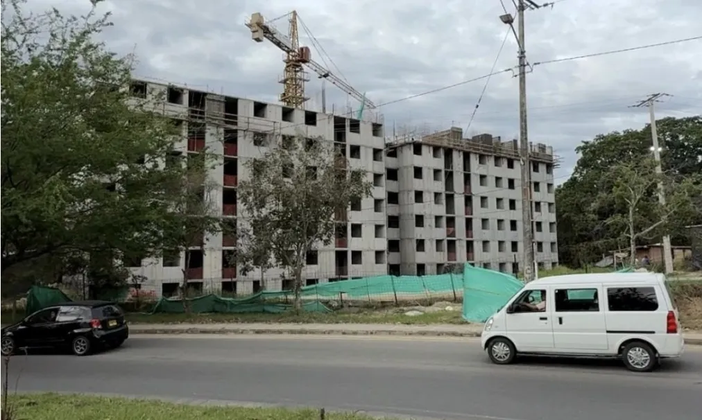 Crisis inmobiliaria en Ibagué: Compradores de Hábitat 103 exigen respuestas ante incumplimientos