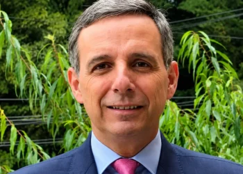 Miguel Gómez afirma que equipo de empalme trabaja sin remuneración