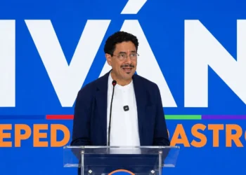Iván Cepeda denuncia el inicio de un presunto «gobierno paramilitar» en Colombia