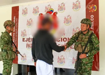 Alias “Marcelo” se entrega al Ejército y abandona grupo armado ilegal