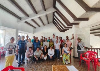 Campesinos de Chaparral rechazan nuevos títulos y actividades mineras en su territorio