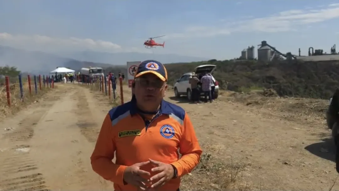 Más de 150 personas combaten incendio forestal en Payandé