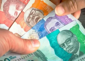 Salario mínimo de 2027: ¿subirá a $2,16 millones con auxilio de transporte?