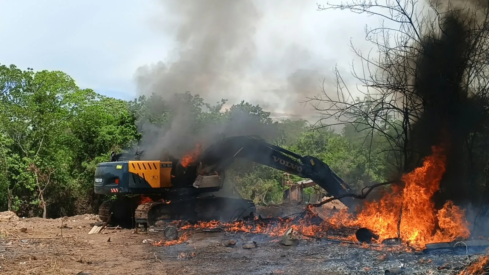 Ejército golpea minería ilegal en Coyaima con destrucción de dos unidades de producción