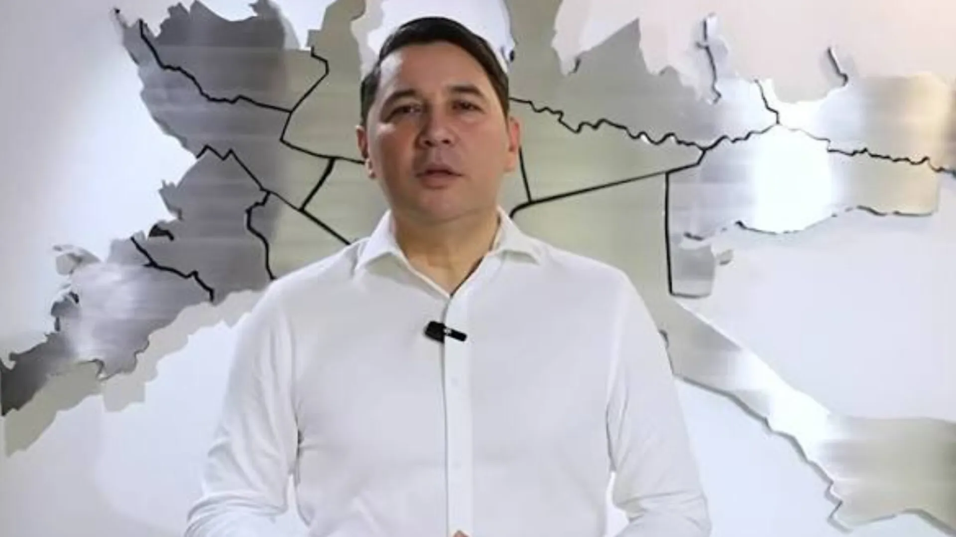 Fiscalía imputa a Andrés Hurtado por presuntas irregularidades en el puente de la 60